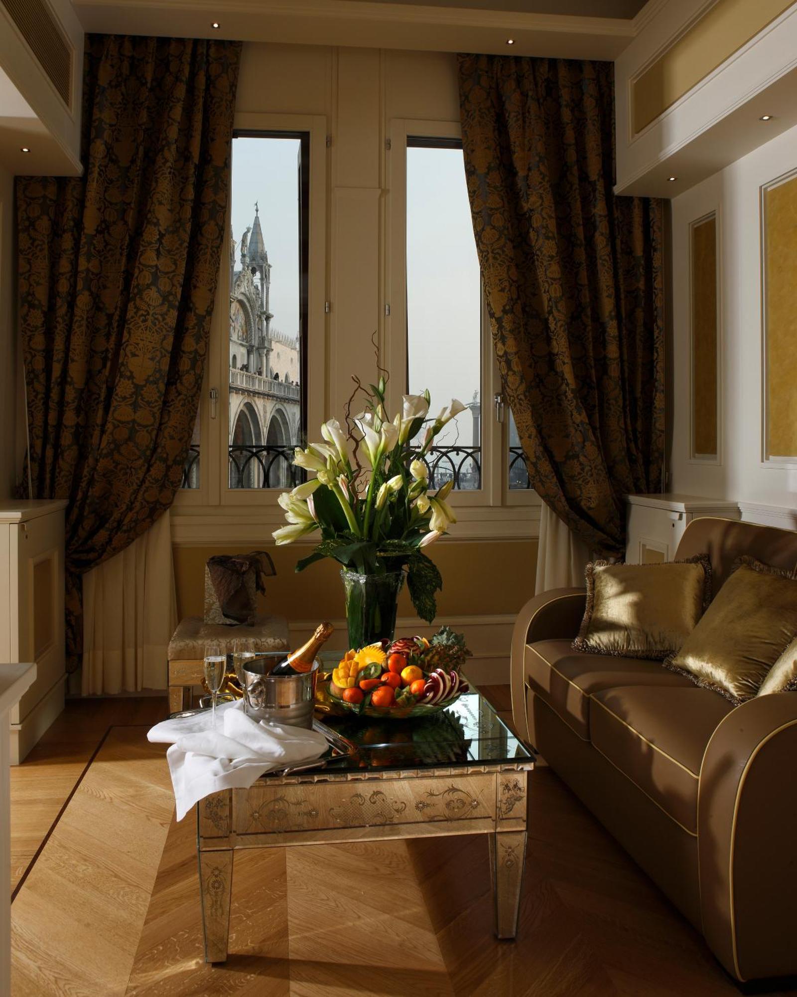 Canaletto Luxury Suites - San Marco Luxury เวนิส ภายนอก รูปภาพ