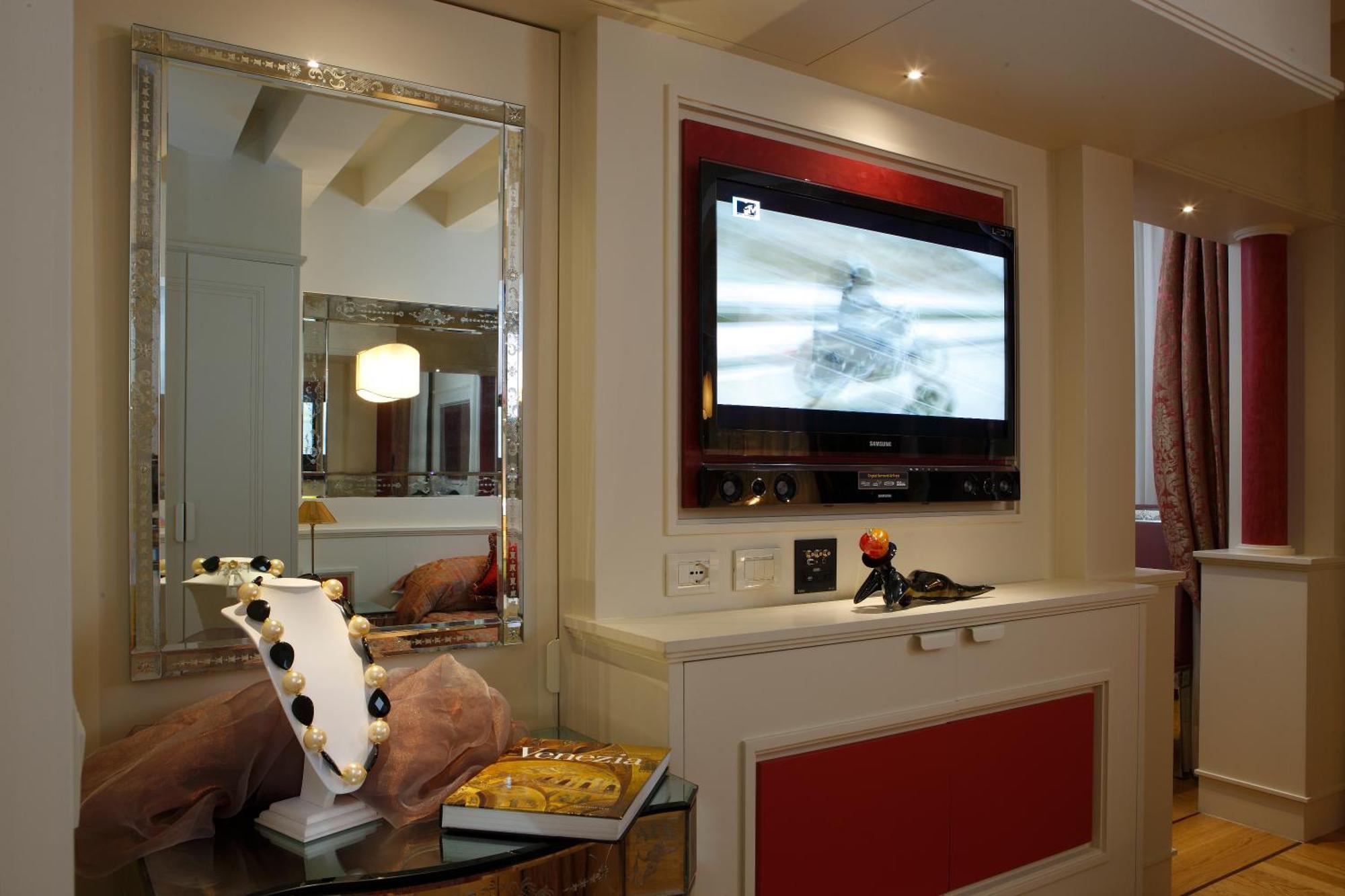 Canaletto Luxury Suites - San Marco Luxury เวนิส ภายนอก รูปภาพ