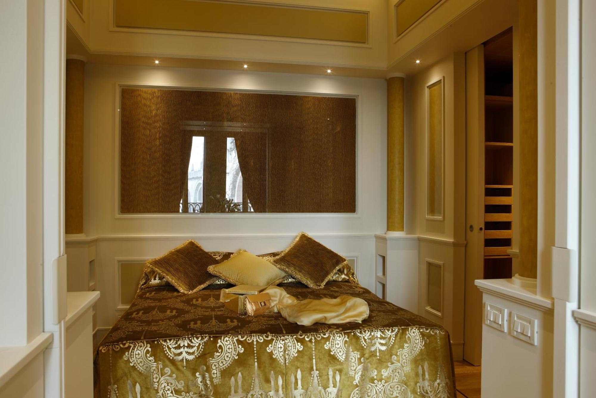 Canaletto Luxury Suites - San Marco Luxury เวนิส ภายนอก รูปภาพ